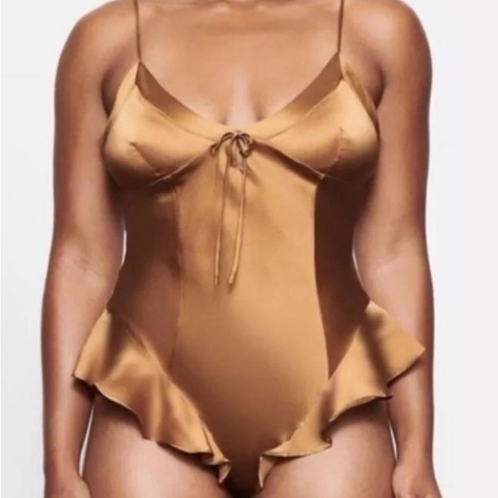 NWT Skims Bronze Large Women's Bodysuit